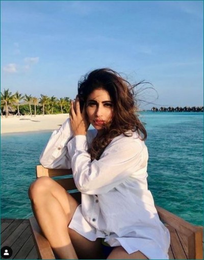 Mouni Roy is celebrating Valentine's alone, goes topless at sea beach