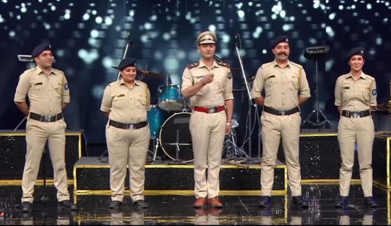 पुलिस ऑर्केस्ट्रा बैंड ने जीता रोहित शेट्टी का दिल, अब फिल्मों में आएँगे नजर!