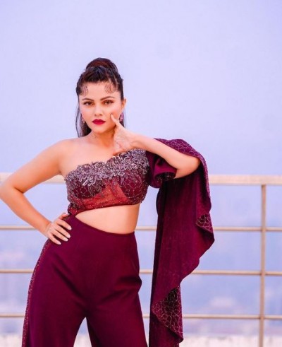 Rubina Dilaik's condition worsened after playing Holi, shared photos and expressed pain