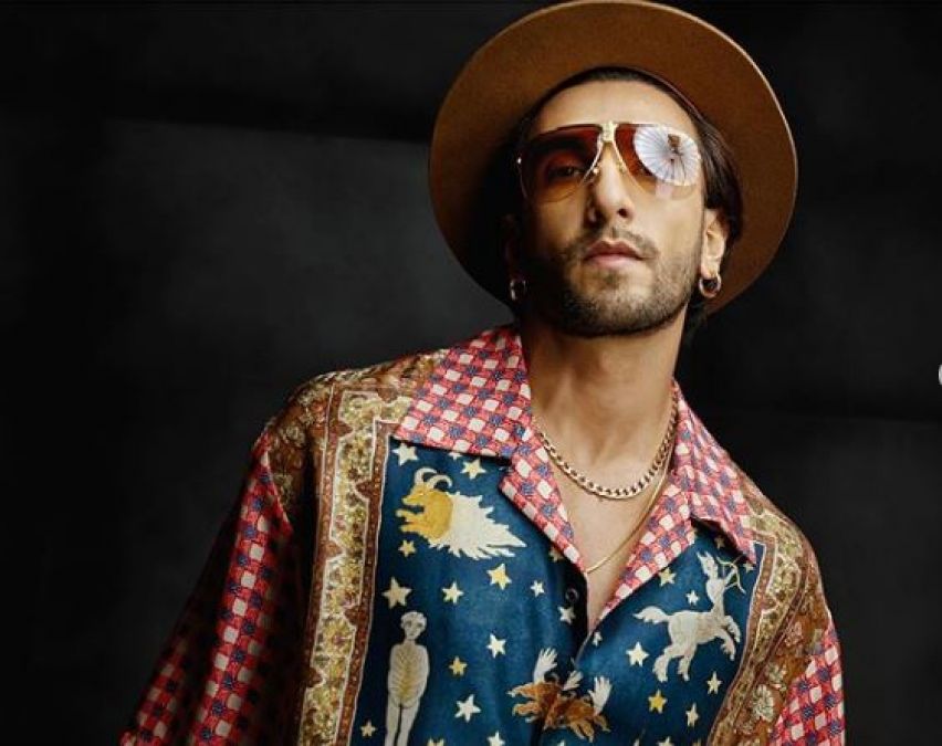 Look at weird fashion of Ranveer Singh, pictures will make you laugh