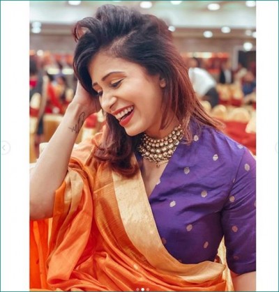 Kishwer Merchant in headlines for wearing saree incorrectly