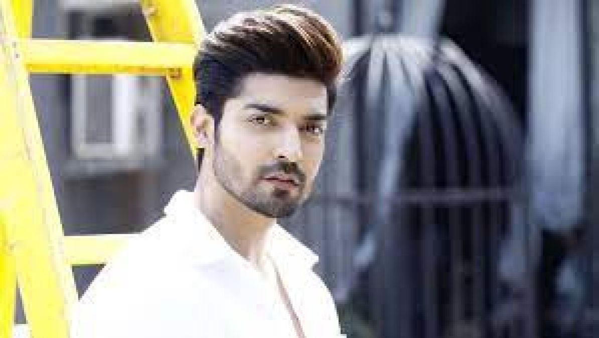 Before entering to entertainment world Gurmeet Chaudhary used to do the job of watchman