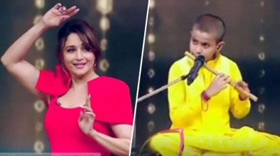 Madhuri Dixit on the sets of 'Hunarbaaz' did something that everyone became crazy