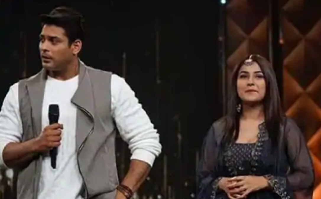 Siddharth and Shehnaaz seen together in this award function