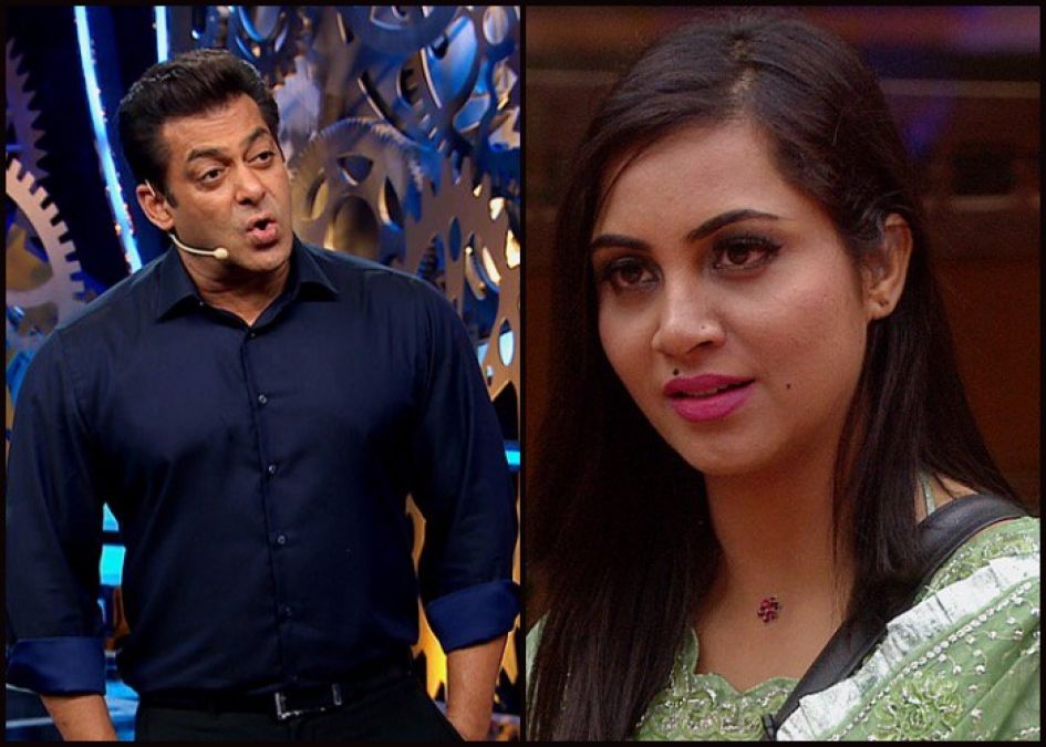 Salman Khan mocks Arshi Khan for her dress