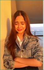 Jannat Zubair crying bitterly after breakup with Siddharth Nigam, Watch video