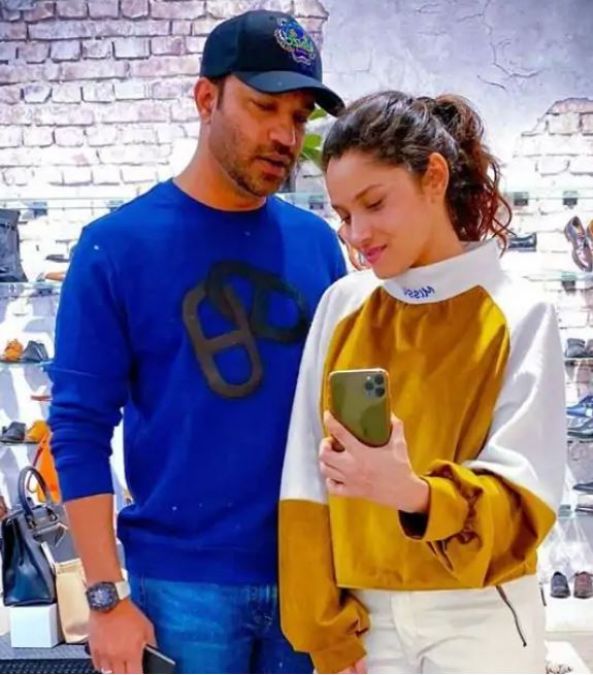 Ankita Lokhande shares photos with boyfriend, check out supercute photo here