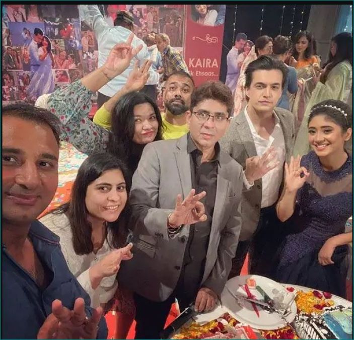 Party to bid farewell to Naira on 'Yeh Rishta Kya Kehlata Hai', photos go viral