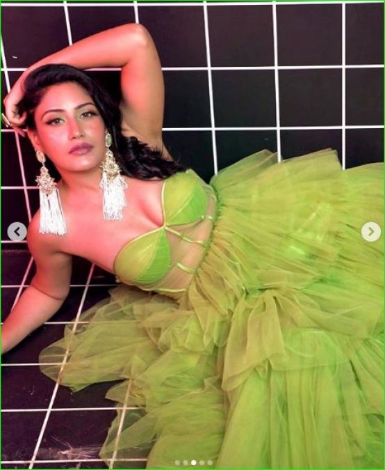 Surabhi Chandna wore a green dress on Instagram, shared new photos