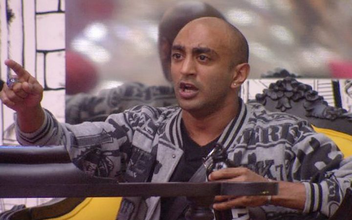 Bigg Boss-11 : लेडीज अंडरगार्मेंट्स के साथ ये काम करते थे आकाश