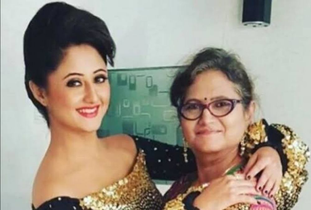 BB13: Rashmi Desai opens up about her relationship with mother