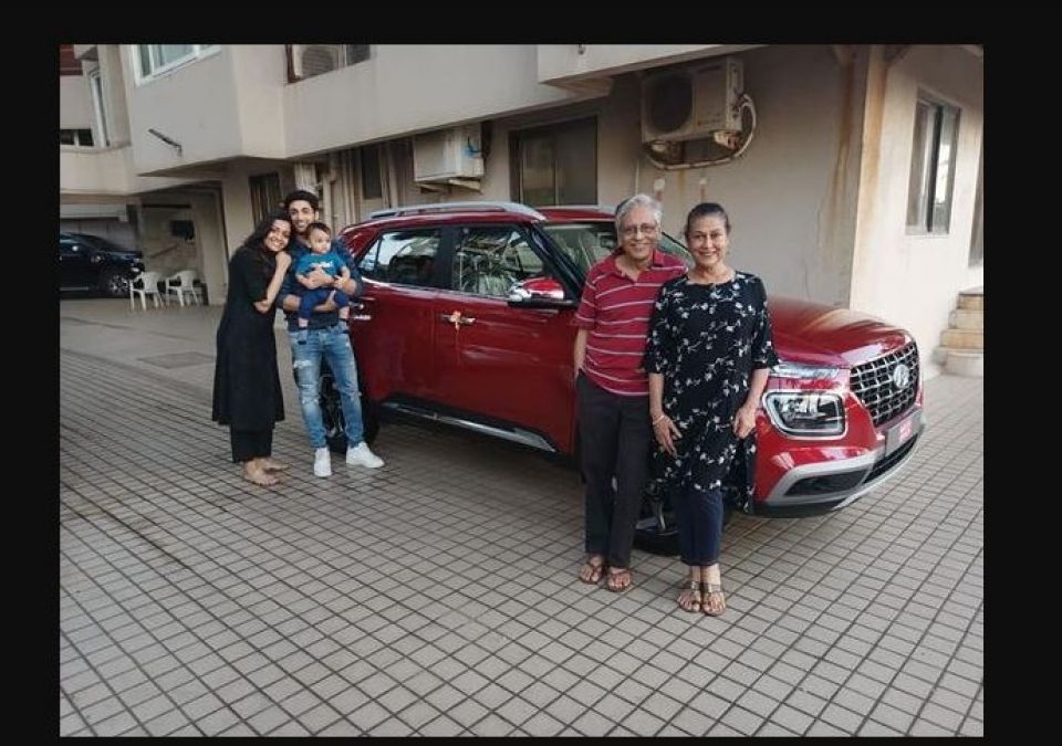 Ruslaan Mumtaz buys new car, photos surfaced