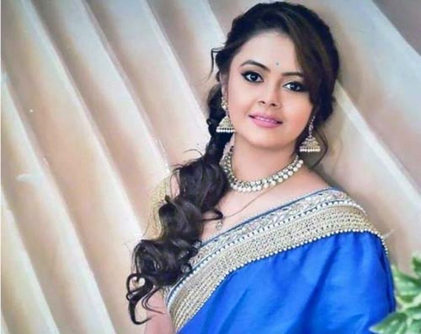 BB14: Devoleena enters house, will disclose name of top 3 contestants