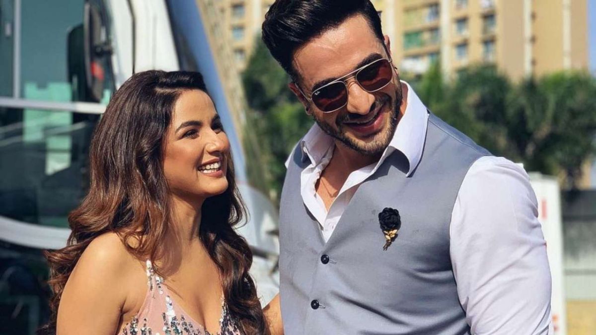Jasmin Bhasin pens note expressing feelings for Aly Goni