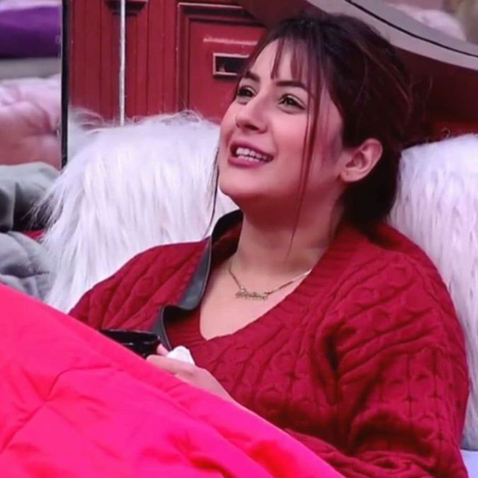 BB13: Shehnaz Gill apologizes for kissing Gautam, actor gives such reaction