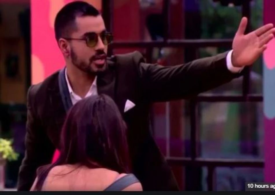 BB13: Shahnaz increases Gautam Gulati's trouble by kissing him, here's how actor react