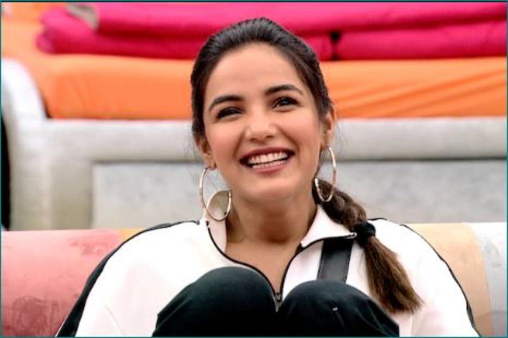 BB14: Jasmin Bhasin to take re-entry in house
