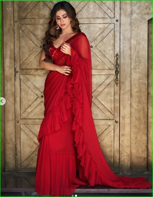 Mouni Roy stuns in red saree, see pictures here