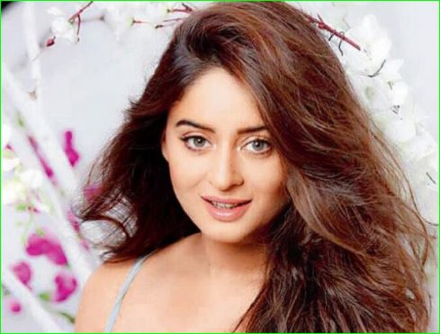 This TV actress supports Paras Chhabra's girlfriend, says, ''Why will she dirty her mouth ...'