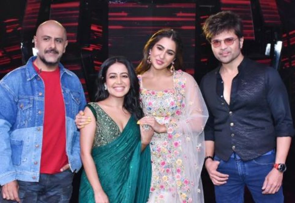 Indian idol 11: Kartik Aryan reveals his wedding plan, Here's Sara funny reaction