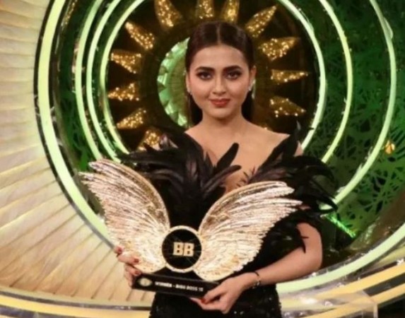 Know about Tejasswi Prakash who won the Trophy of Bigg Boss 15
