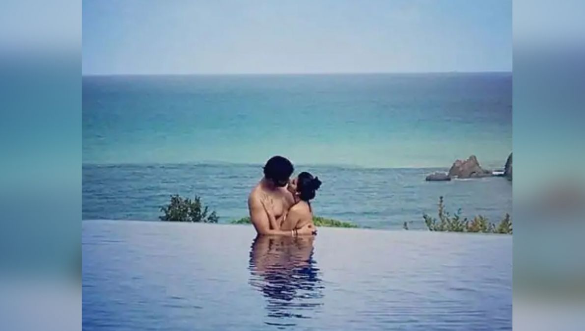 Passionate Kiss in the pool, Rajeev-Charu, enjoy a fierce honeymoon