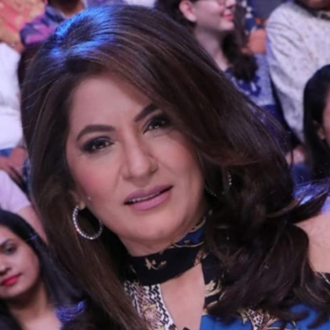 Archana is afraid of this popular politician, any guesses?