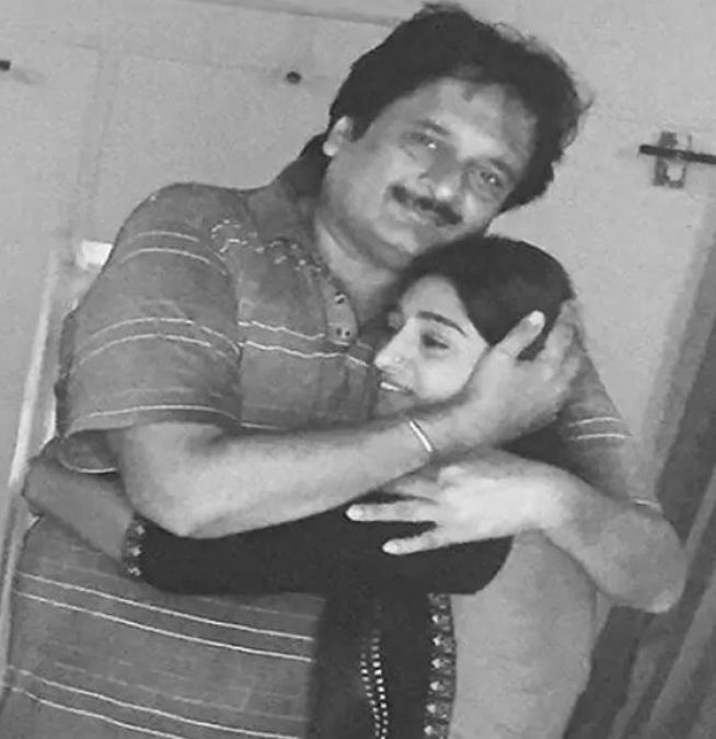 Mohena Kumari wishes father in this style on his birthday