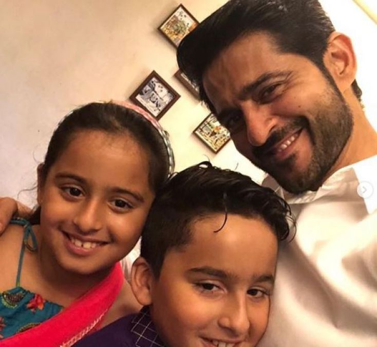 Wife Gauri shares cute video of Hiten Tejwani with daughter
