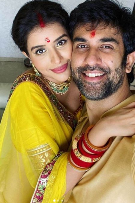 Pregnant Charu Asopa shares beautiful picture of flaunting baby bump