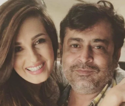 This popular TV actress started weeping as soon as she heard that her Father...!