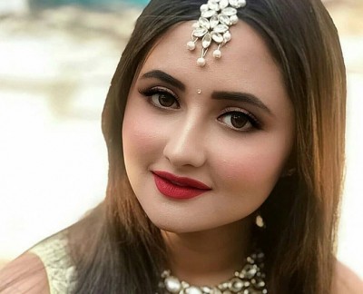 Rashmi Desai's latest video went viral on social media, received so many views