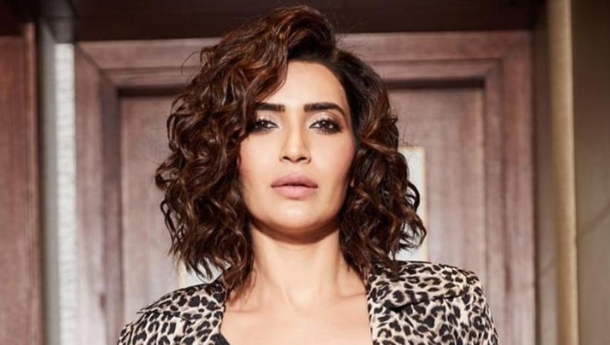 Karishma Tanna's latest photo increases the temperature, check out the hot photo here