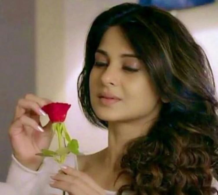 Jennifer Winget's pictures made fan's day, people say- Is it really real?