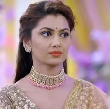 After the fire-breakout on the sets of 'Kumkum Bhagya', Sriti Jha shares a post on Instagram
