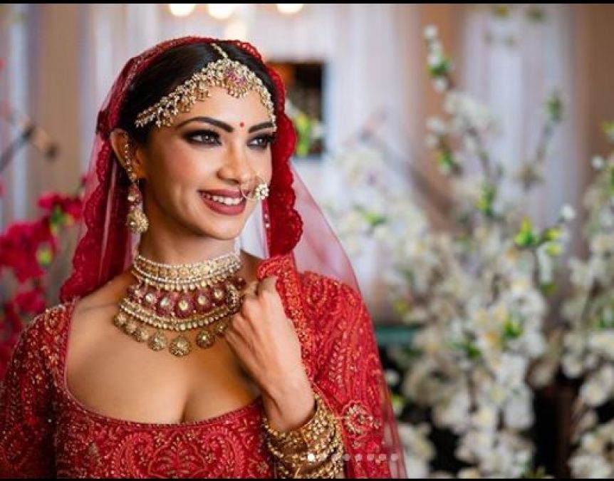 Bridal Photoshoot of Pooja Banerjee is trending on social media, gets a fierce compliment!