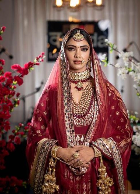 Bridal Photoshoot of Pooja Banerjee is trending on social media, gets a fierce compliment!