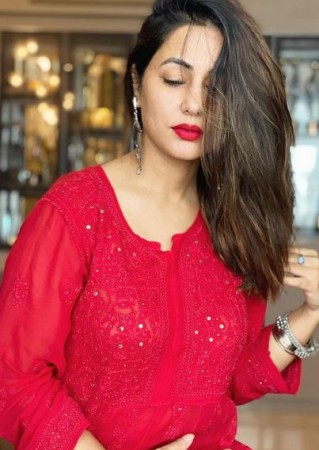 Hina Khan talks about her film Lines, shares how she is dealing with her father's death