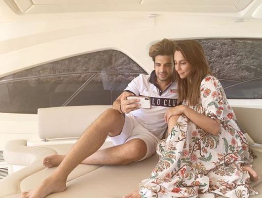 This famous TV couple is secretly enjoying vacations!