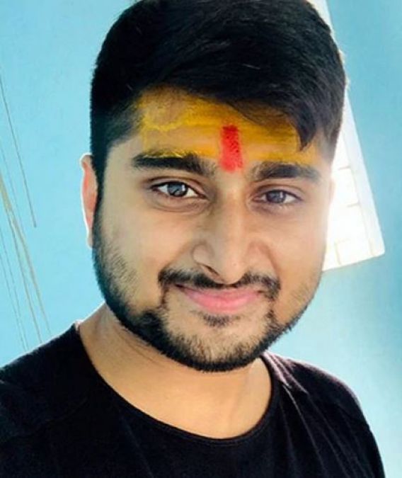 Bigg Boss fame Deepak Thakur's residence submerged in flood, seeks help from Sonu Sood and Salman