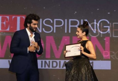 Shehnaaz Gill won the Promising Fresh Face Award, pictures with Arjun Kapoor went viral