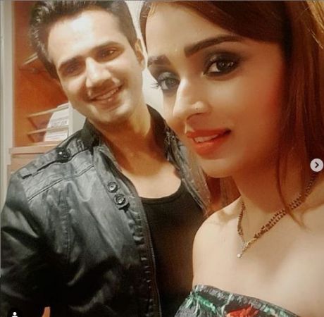YRKKH Fame Parul Chauhan enjoys the vacation with her husband!