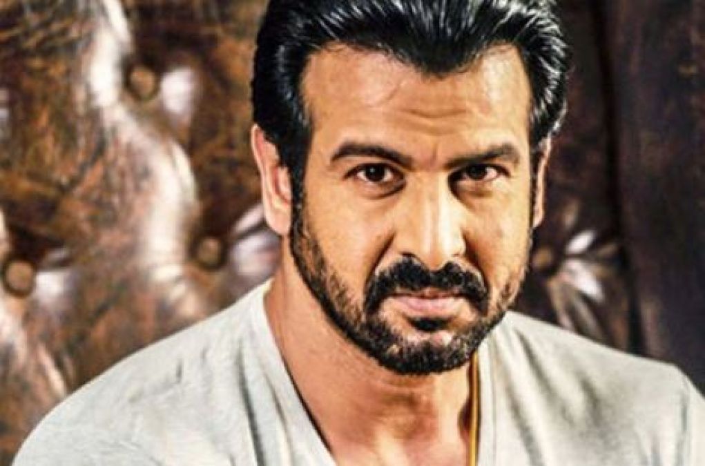 Ronit Roy is helping 100 families by selling household items