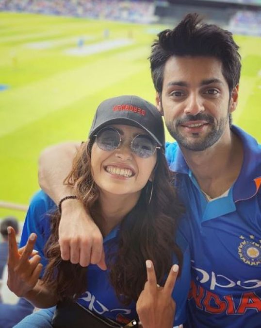 Asha Negi gives birthday wish to friend Karan Wahi