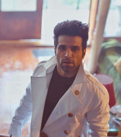 Ritvik Dhanjani wins the internet with shirtless photo, see it here