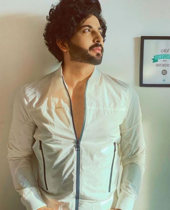 'Kundali Bhagya' fame Dheeraj Dhoopar's post lockdown look surfaced