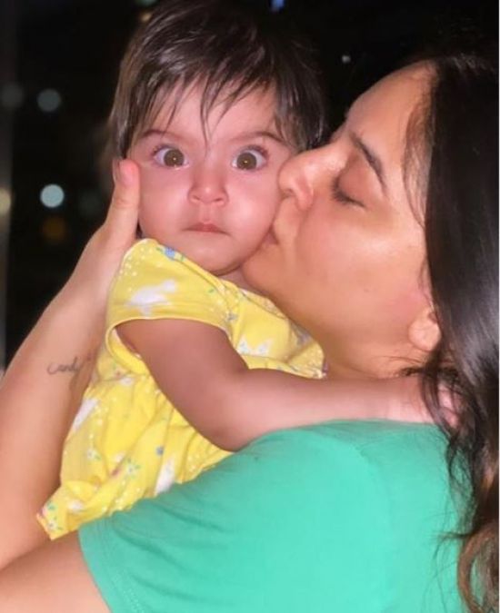 Mahi Vij shares this wonderful photo with family