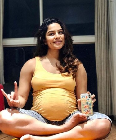 Kumkum Bhagya fame Shikha Singh gives birth to baby girl