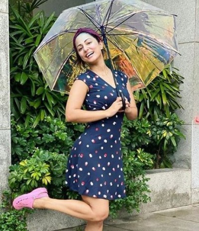 Hina Khan seen enjoying Mumbai rains