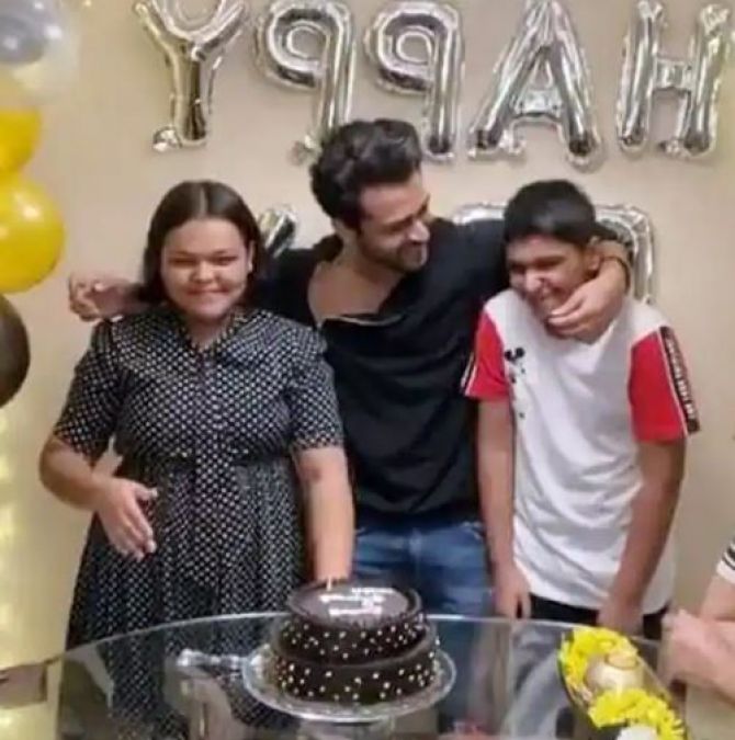 Deepika Kakkar bakes cake for husband Shoaib's birthday